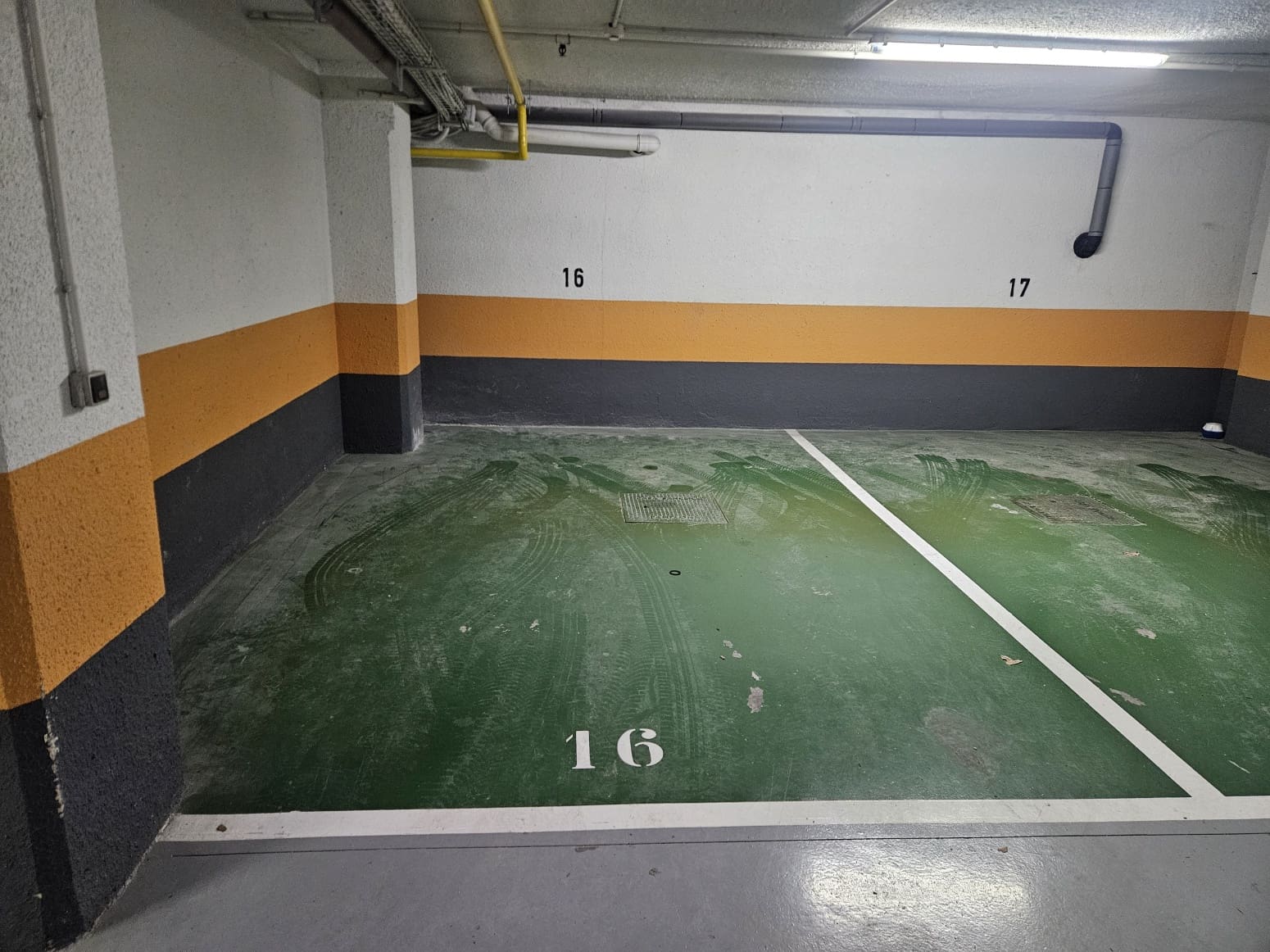 Garage for sale in Pamplona / Iruna - € 29,500 (Ref: 9859641)