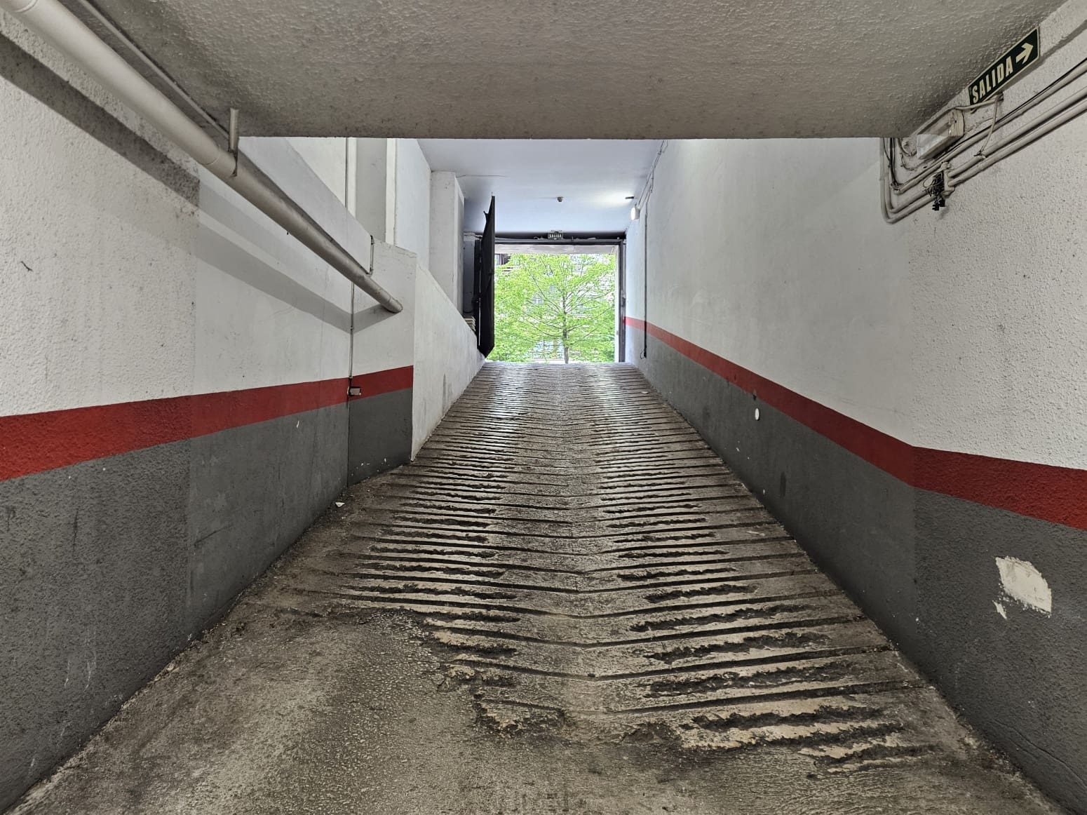 Garage for sale in Pamplona / Iruna - € 29,500 (Ref: 9859641)