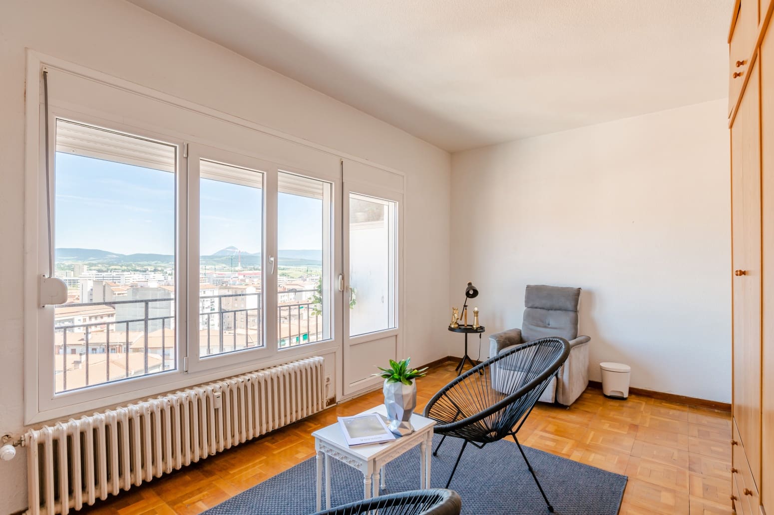 4 bedroom Flat for sale in Pamplona / Iruna - € 415,000 (Ref: 9861663)