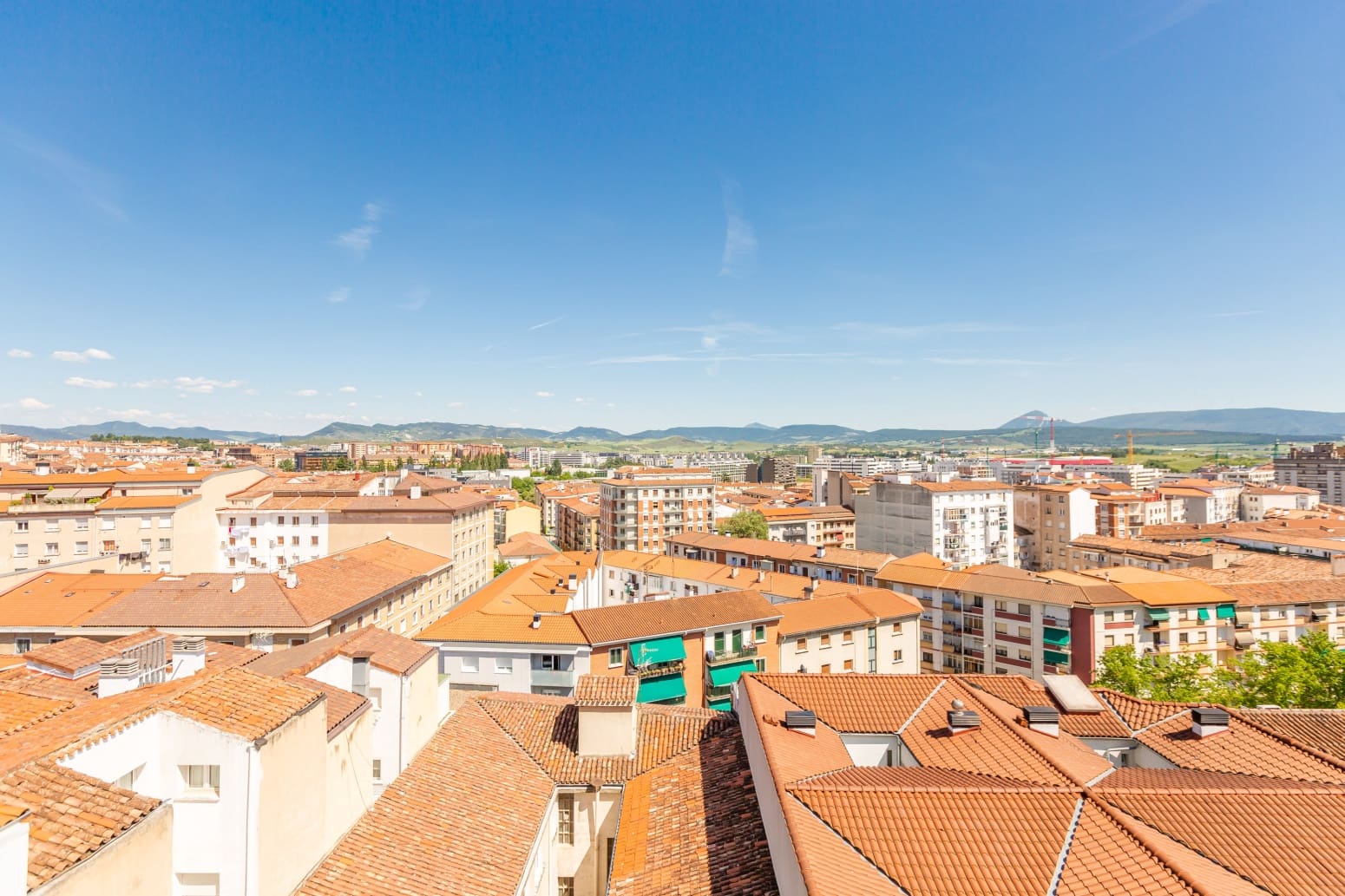 4 bedroom Flat for sale in Pamplona / Iruna - € 415,000 (Ref: 9861663)