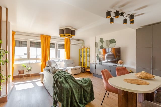 4 bedroom Villa for sale in Noain with garage - € 459,000 (Ref: 9861664)