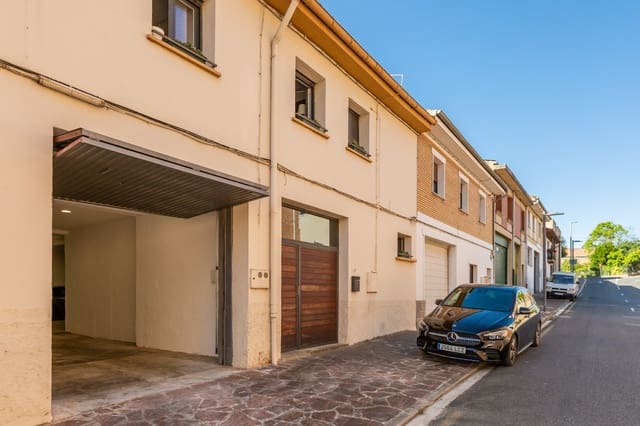 Erhverv til leje i Aranguren - € 800 (Ref: 9864786)