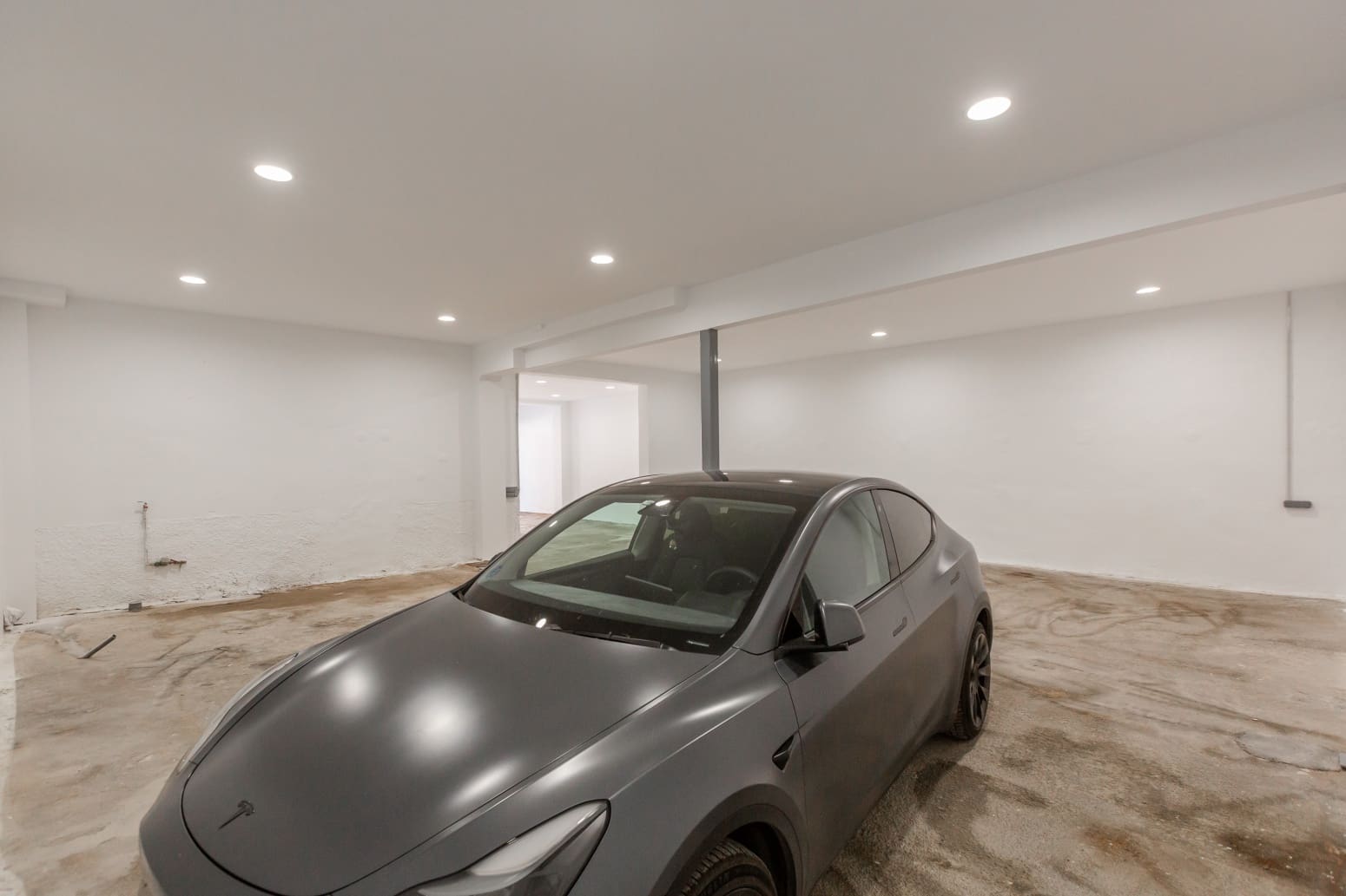 Commercial for rent in Aranguren - € 800 (Ref: 9864786)