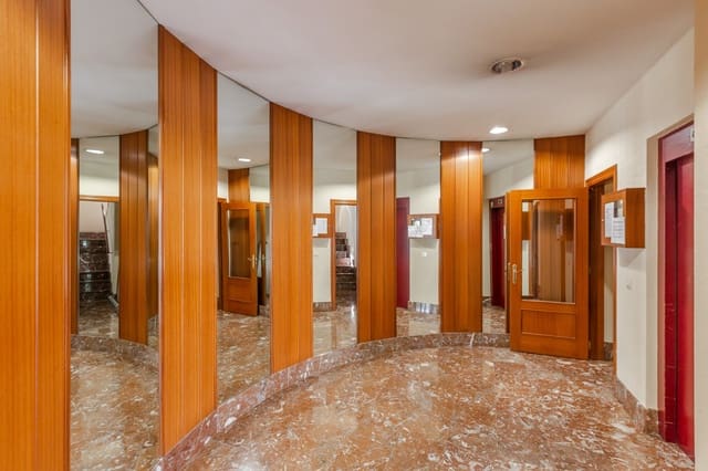 3 sypialnia Mieszkanie na sprzedaż w Pampeluna z garażem - 297 000 € (Ref: 9864787)