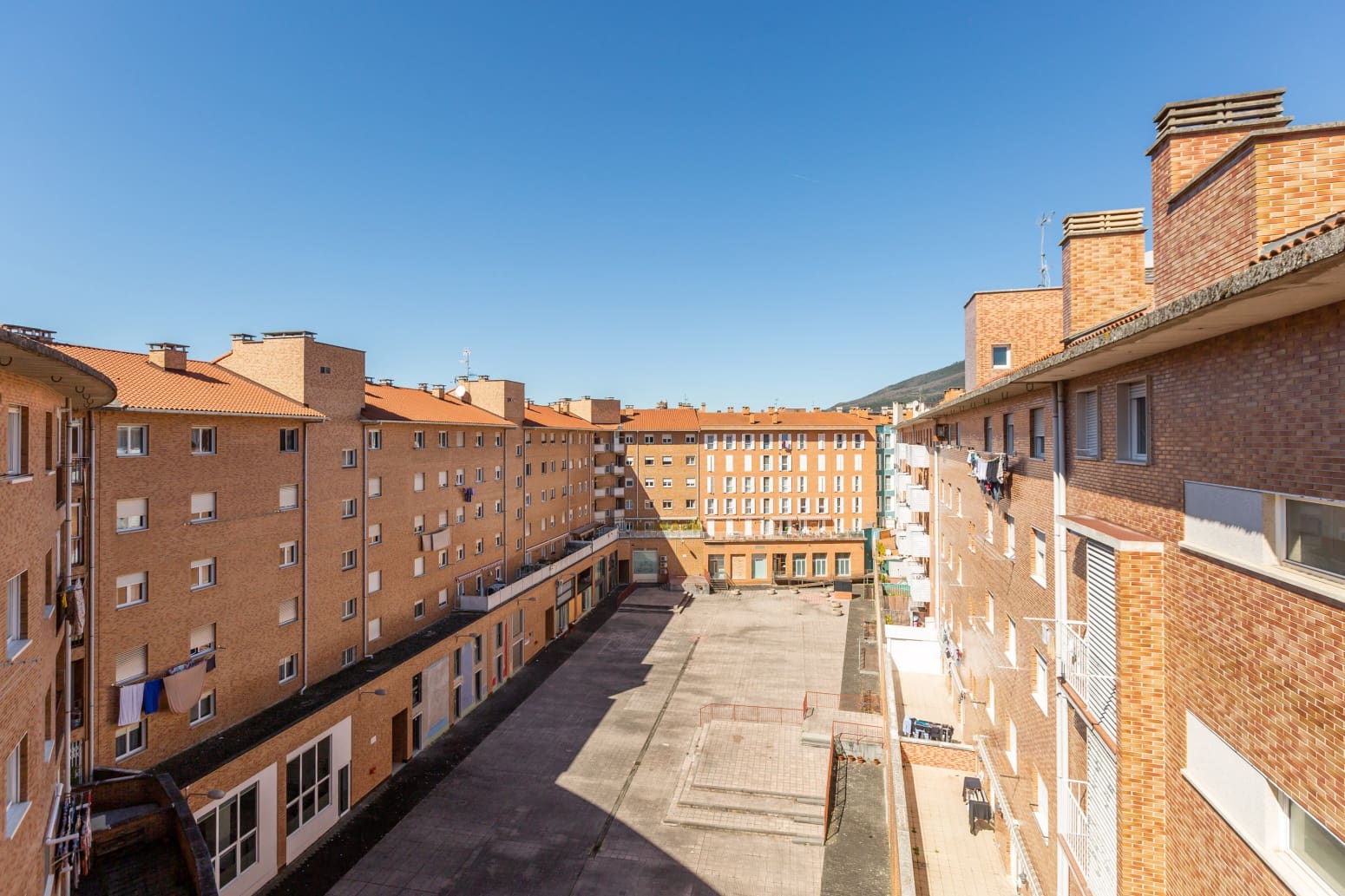 3 Zimmer Wohnung zu verkaufen in Pamplona / Iruna mit Garage - 297.000 € (Ref: 9864787)