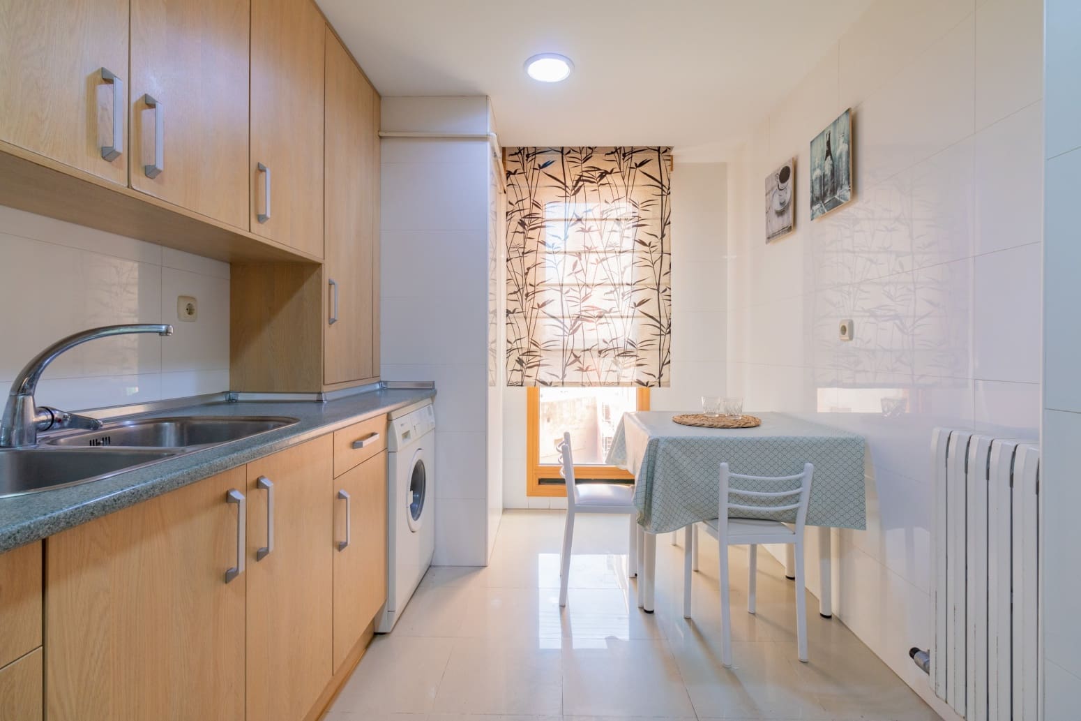 2 bedroom Flat for rent in Pamplona / Iruna with garage - € 925 (Ref: 9871643)