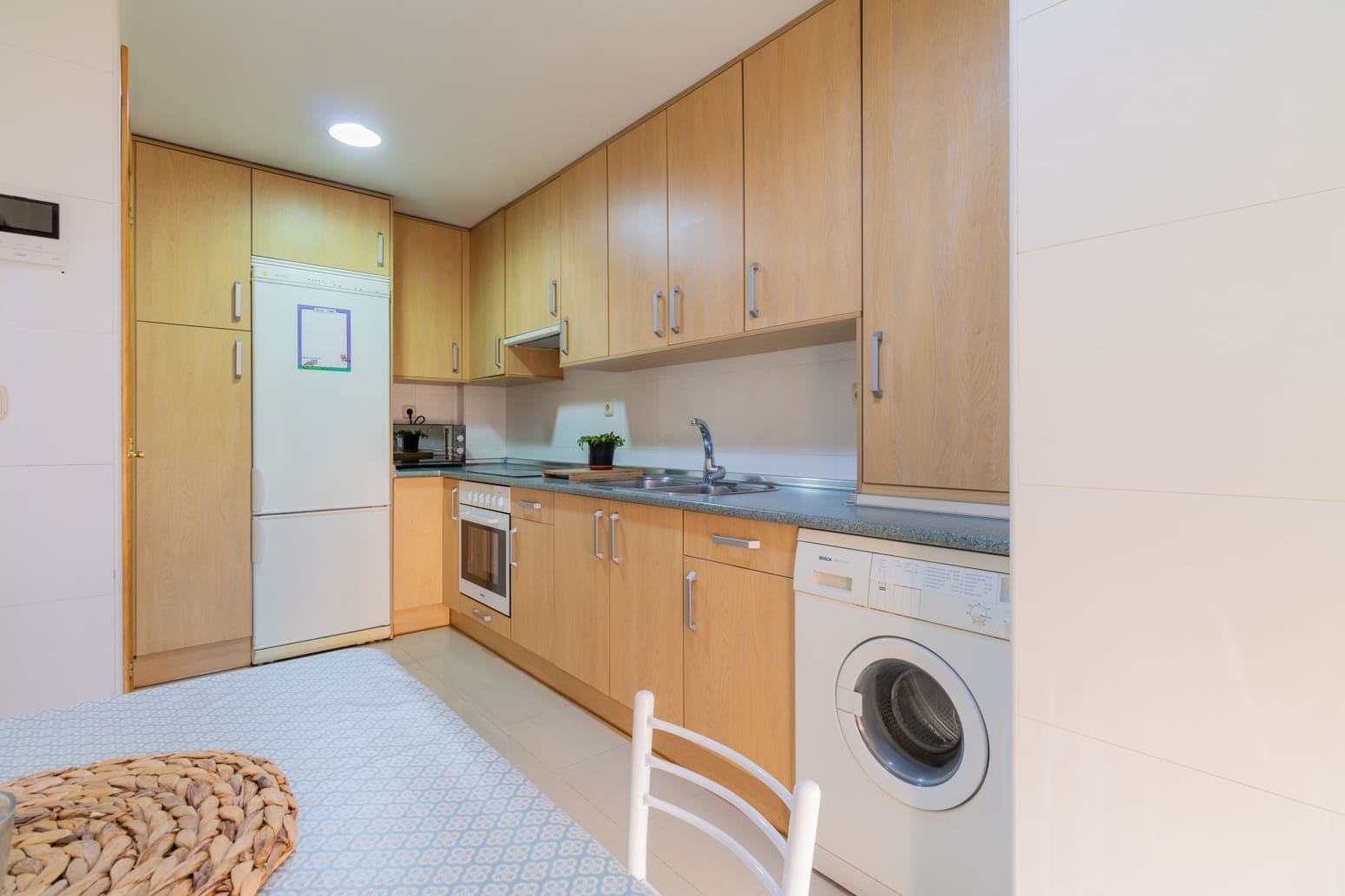 2 bedroom Flat for rent in Pamplona / Iruna with garage - € 925 (Ref: 9871643)