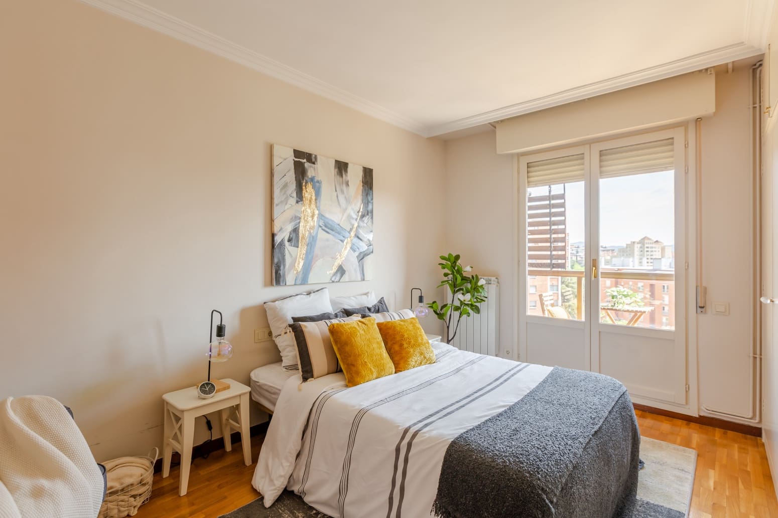 1 bedroom Flat for sale in Pamplona / Iruna with garage - € 269,000 (Ref: 9873073)
