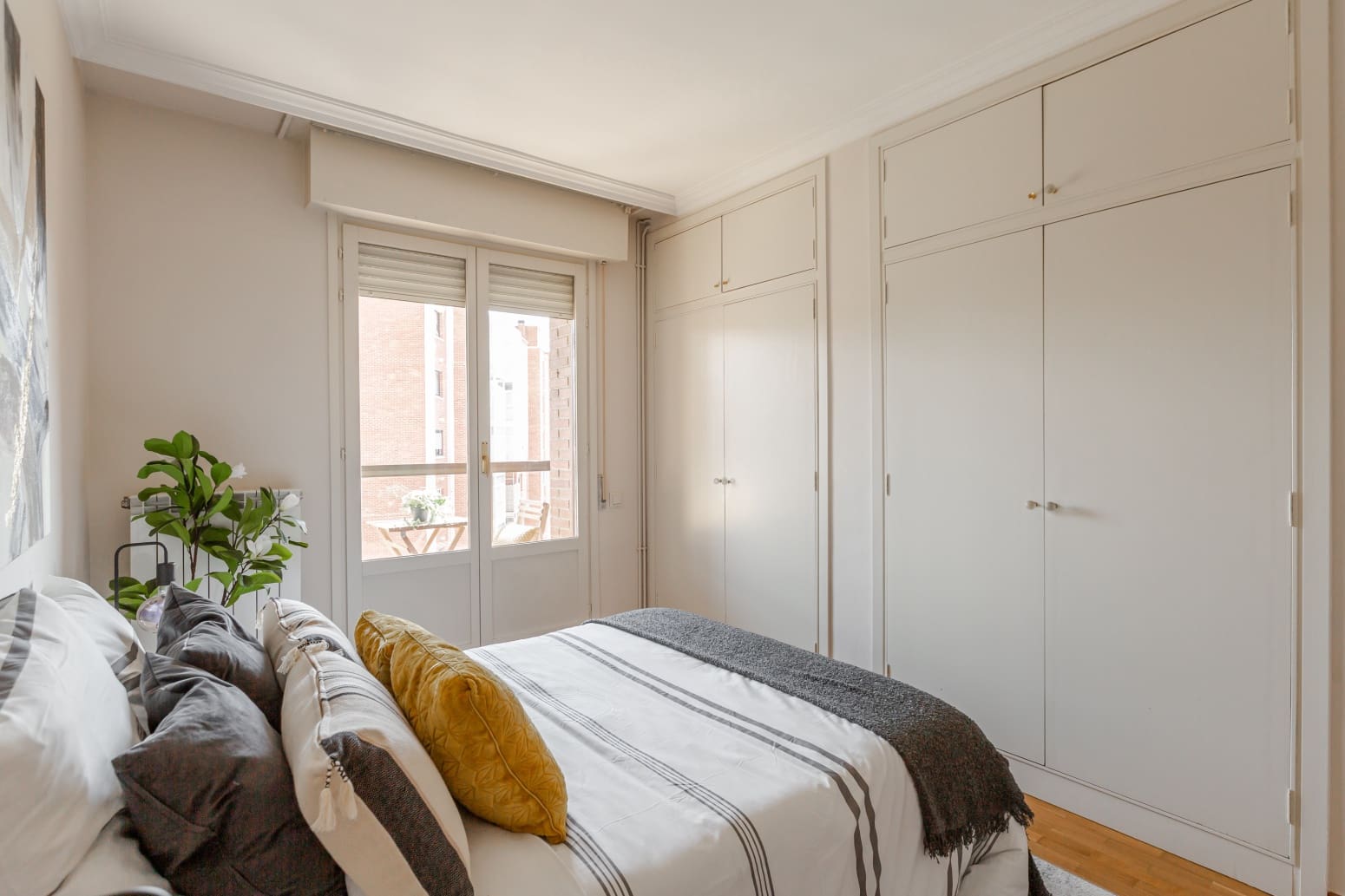 1 bedroom Flat for sale in Pamplona / Iruna with garage - € 269,000 (Ref: 9873073)