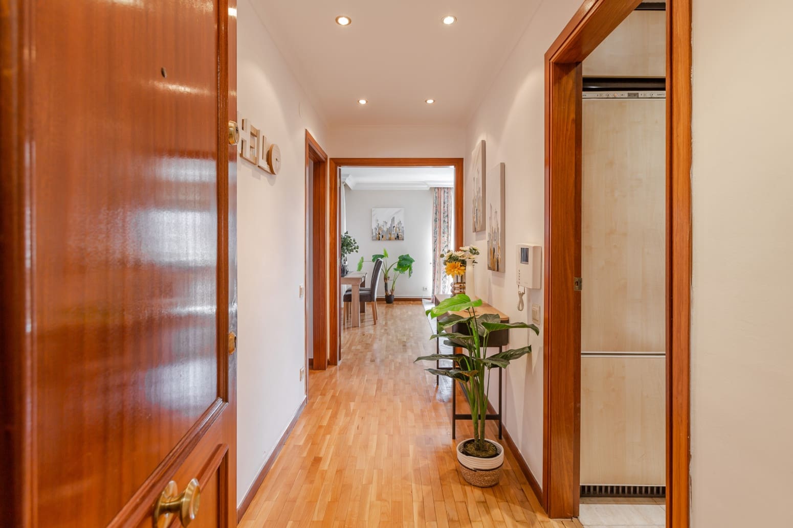 1 bedroom Flat for sale in Pamplona / Iruna with garage - € 269,000 (Ref: 9873073)