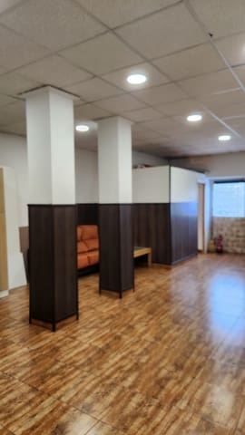 Commercial for rent in Villava / Atarrabia - € 600 (Ref: 9873074)