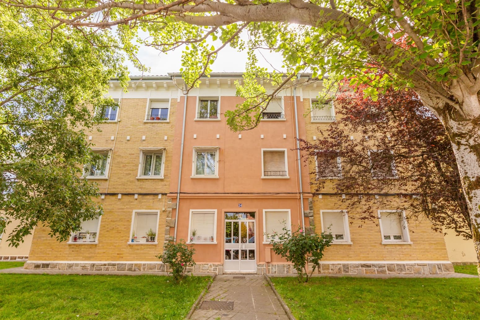 3 bedroom Flat for sale in Pamplona / Iruna - € 189,900 (Ref: 9873075)