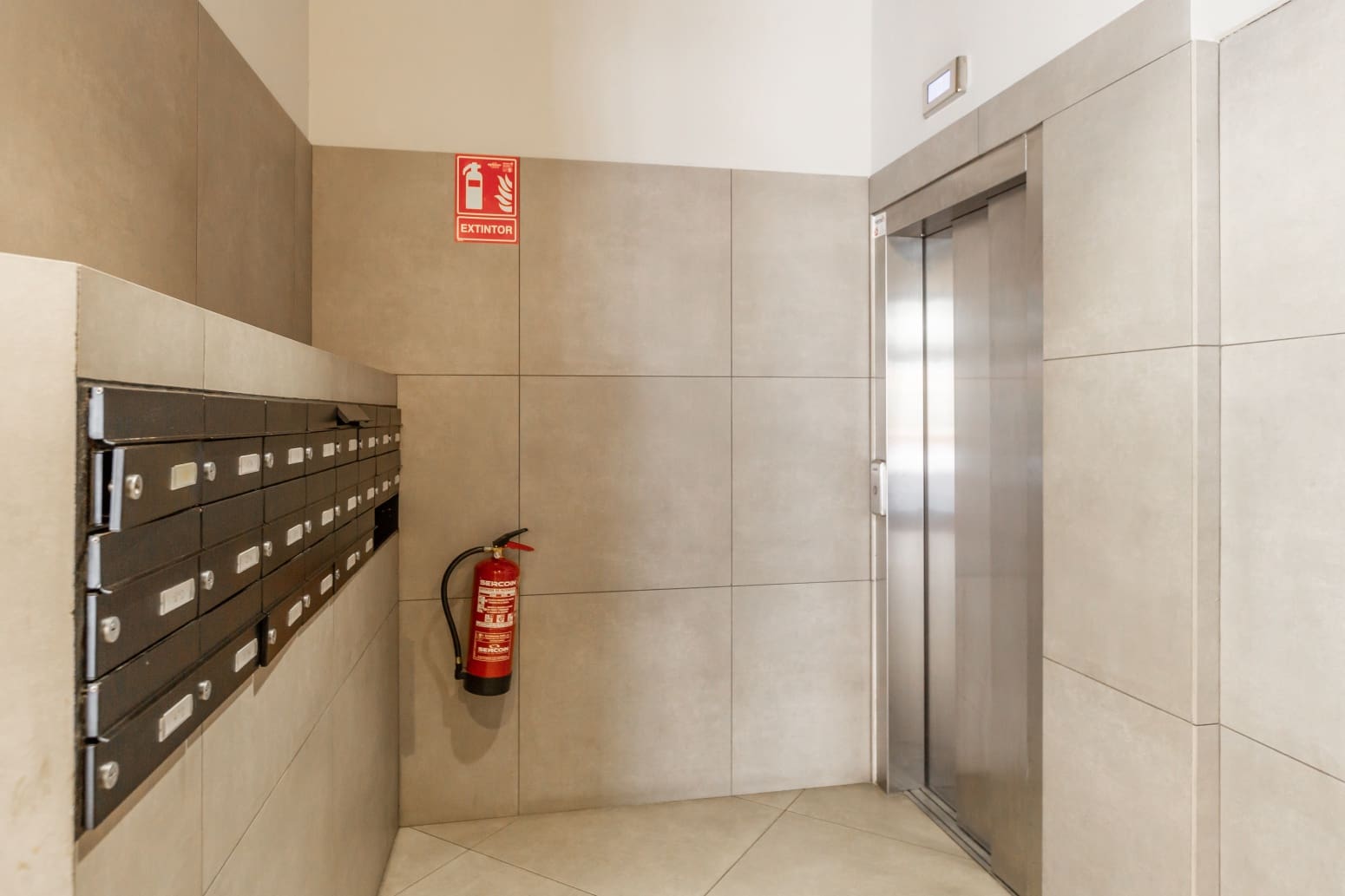 3 bedroom Flat for sale in Pamplona / Iruna - € 215,000 (Ref: 9875806)