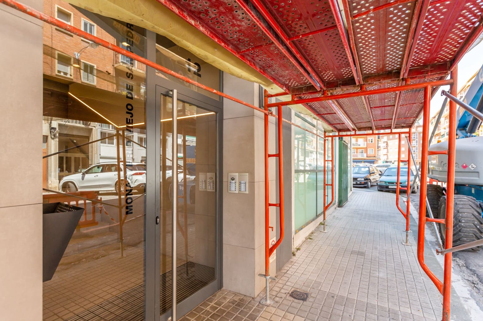 3 bedroom Flat for sale in Pamplona / Iruna - € 215,000 (Ref: 9875806)