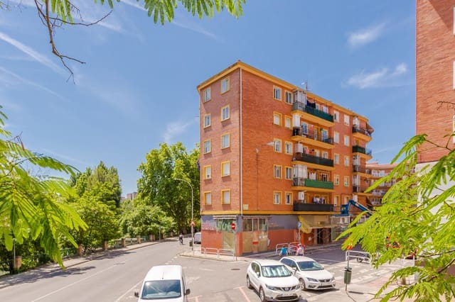 3 sypialnia Mieszkanie na sprzedaż w Pampeluna - 215 000 € (Ref: 9875806)