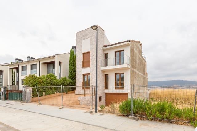 Chalet de 5 habitaciones en Cordovilla, Galar en venta con garaje - 779.900 € (Ref: 9878171)