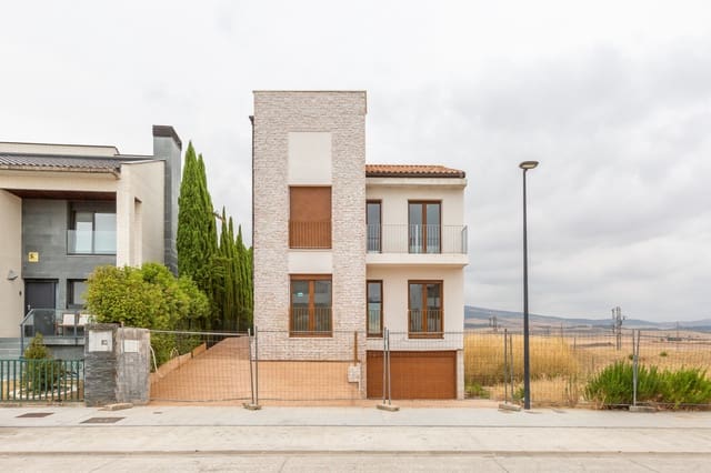 Chalet de 5 habitaciones en Cordovilla, Galar en venta con garaje - 779.900 € (Ref: 9878171)
