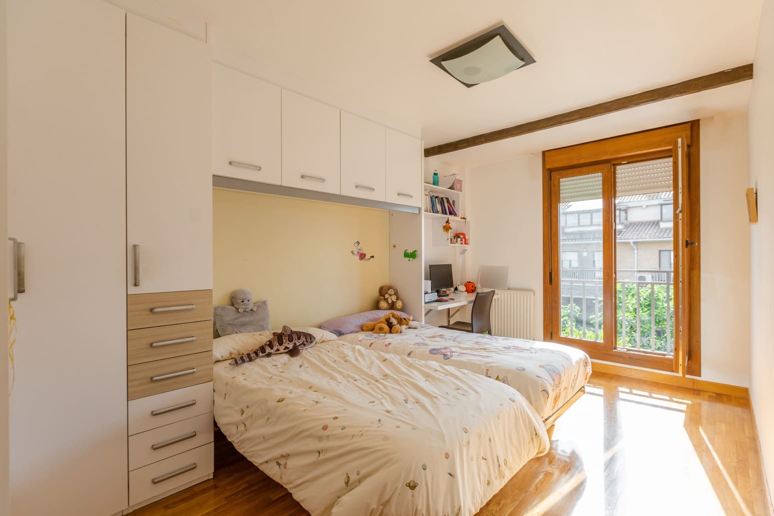 4 bedroom Villa for sale in Berrioplano with garage - € 430,000 (Ref: 9880702)