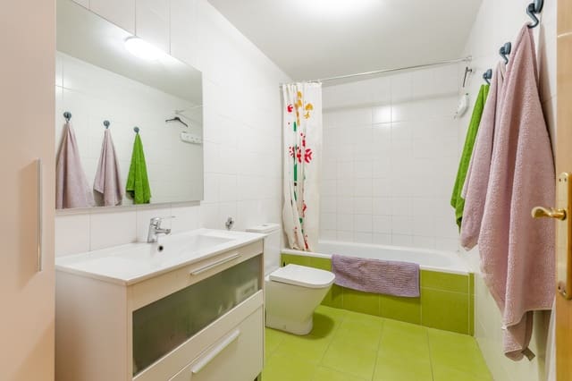 4 soveværelse Villa til salg i Berrioplano med garage - € 430.000 (Ref: 9880702)