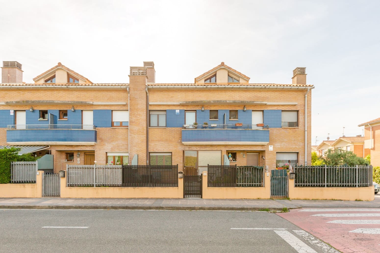 4 bedroom Villa for sale in Berrioplano with garage - € 430,000 (Ref: 9880702)