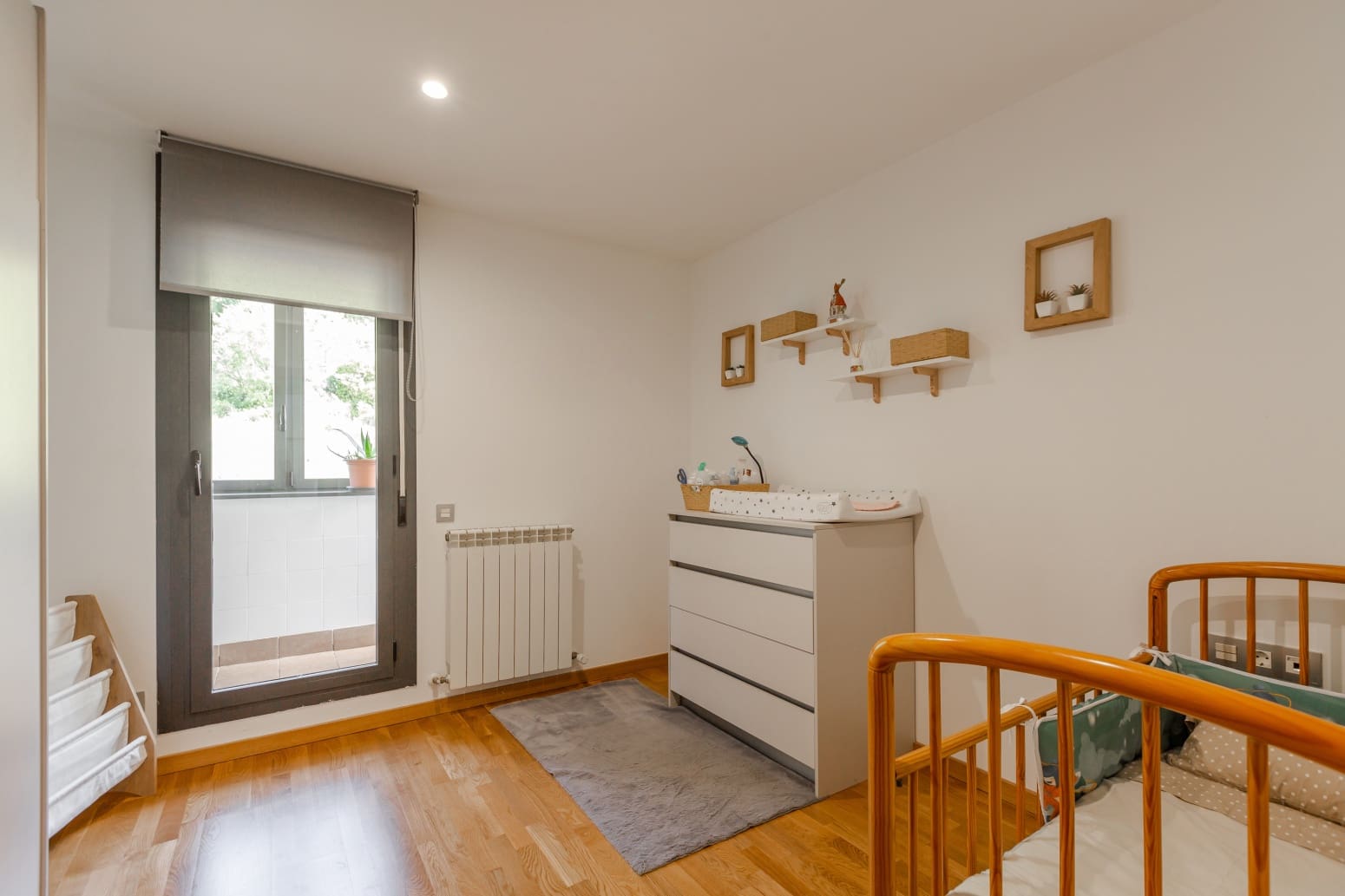 2 bedroom Flat for sale in Huarte with garage - € 339,000 (Ref: 9880705)