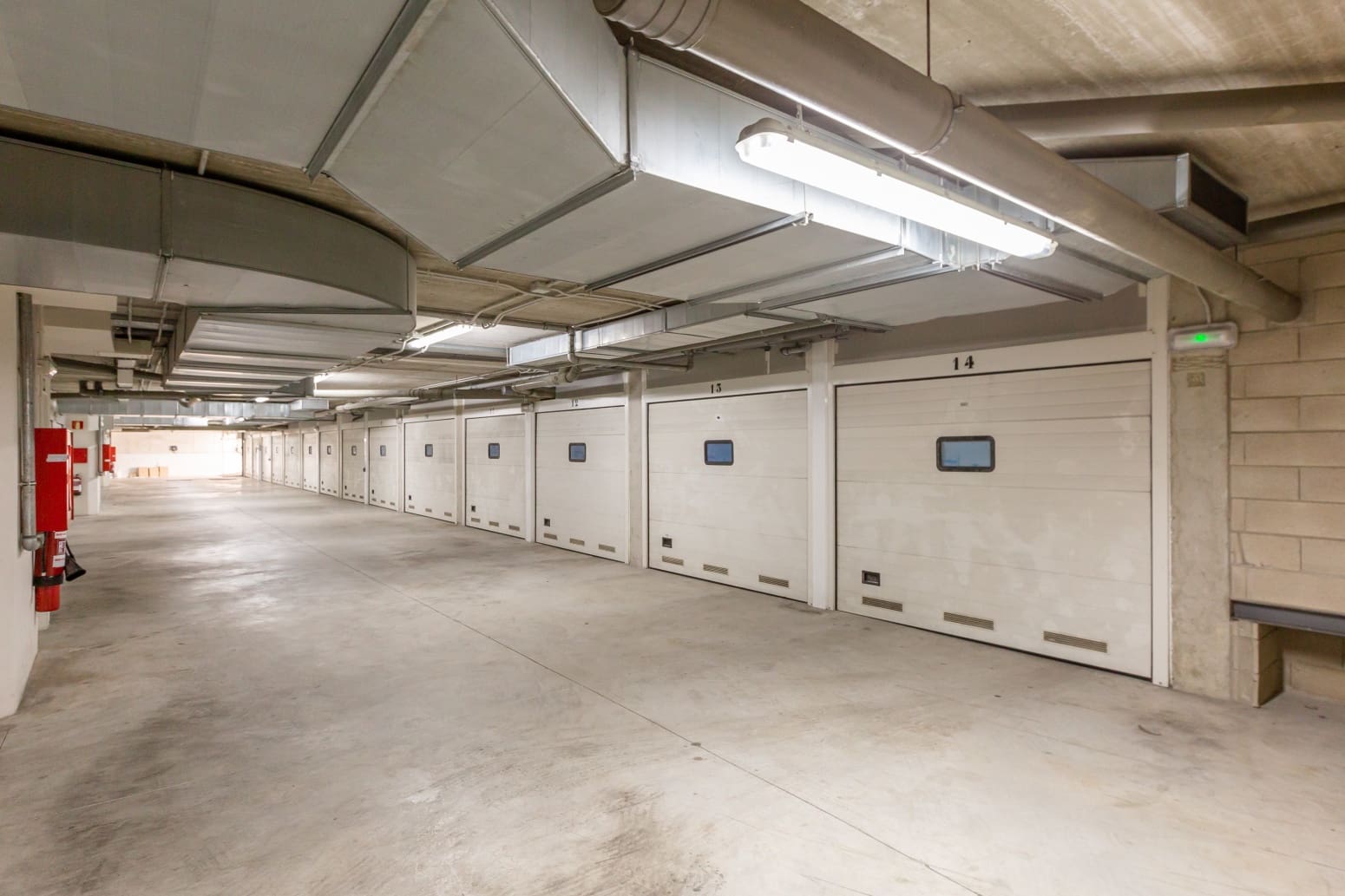 2 bedroom Flat for sale in Huarte with garage - € 339,000 (Ref: 9880705)
