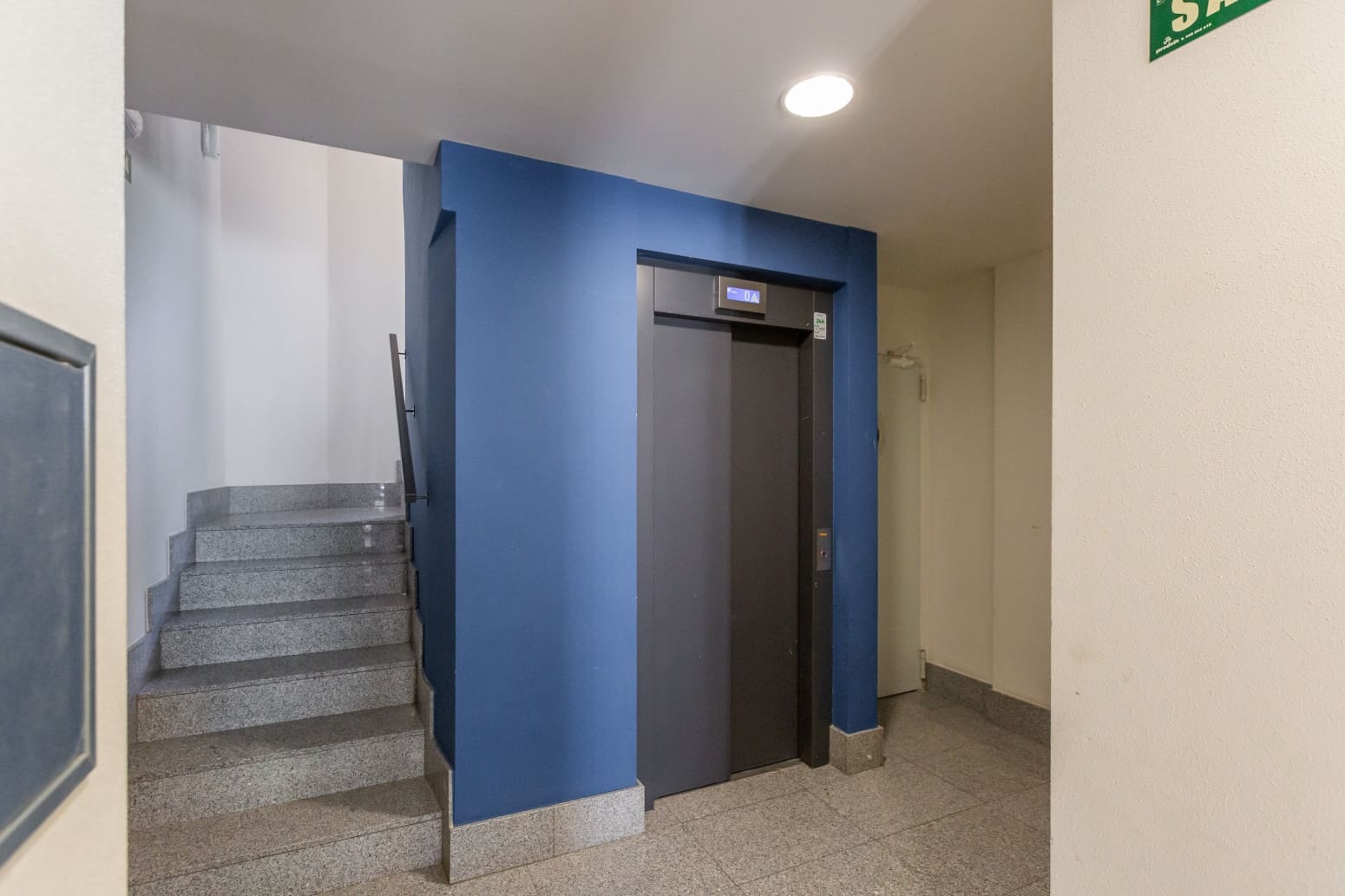 2 bedroom Flat for sale in Huarte with garage - € 339,000 (Ref: 9880705)