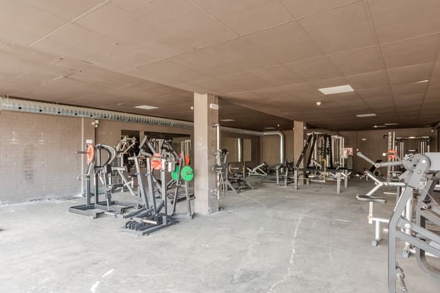 Local Commercial à vendre à Berriozar - 395 000 € (Ref: 9884255)