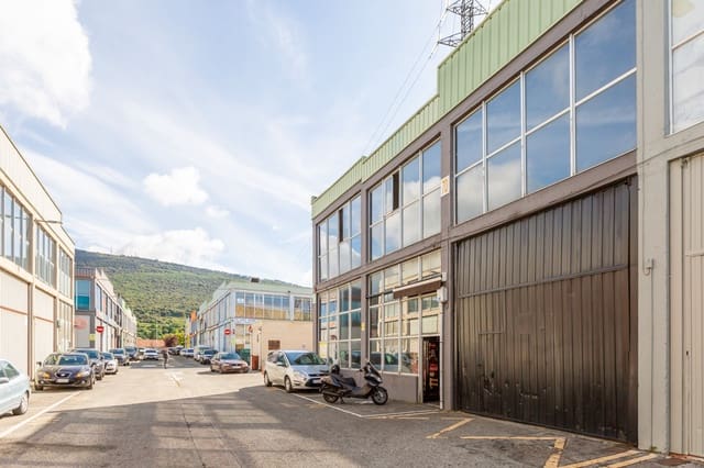 Local Commercial à vendre à Berriozar - 395 000 € (Ref: 9884255)