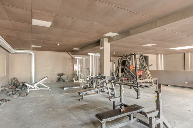 Local Commercial à vendre à Berriozar - 395 000 € (Ref: 9884255)