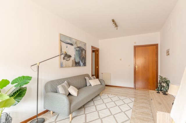 2 makuuhuone Asunto myytävänä paikassa Pamplona mukana 
autotalli - 220 000 € (Ref: 9891856)