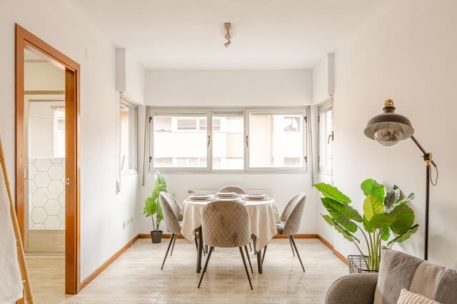 2 makuuhuone Asunto myytävänä paikassa Pamplona mukana 
autotalli - 220 000 € (Ref: 9891856)