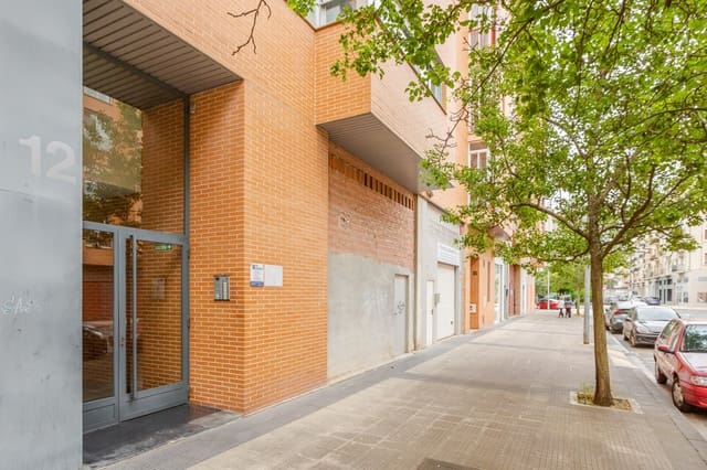 2 makuuhuone Asunto myytävänä paikassa Pamplona mukana 
autotalli - 220 000 € (Ref: 9891856)