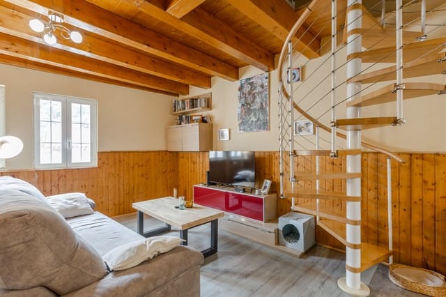 2 Zimmer Villa zu verkaufen in Odieta - 210.000 € (Ref: 9893971)