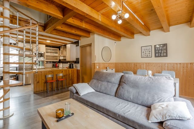 2 Zimmer Villa zu verkaufen in Odieta - 210.000 € (Ref: 9893971)