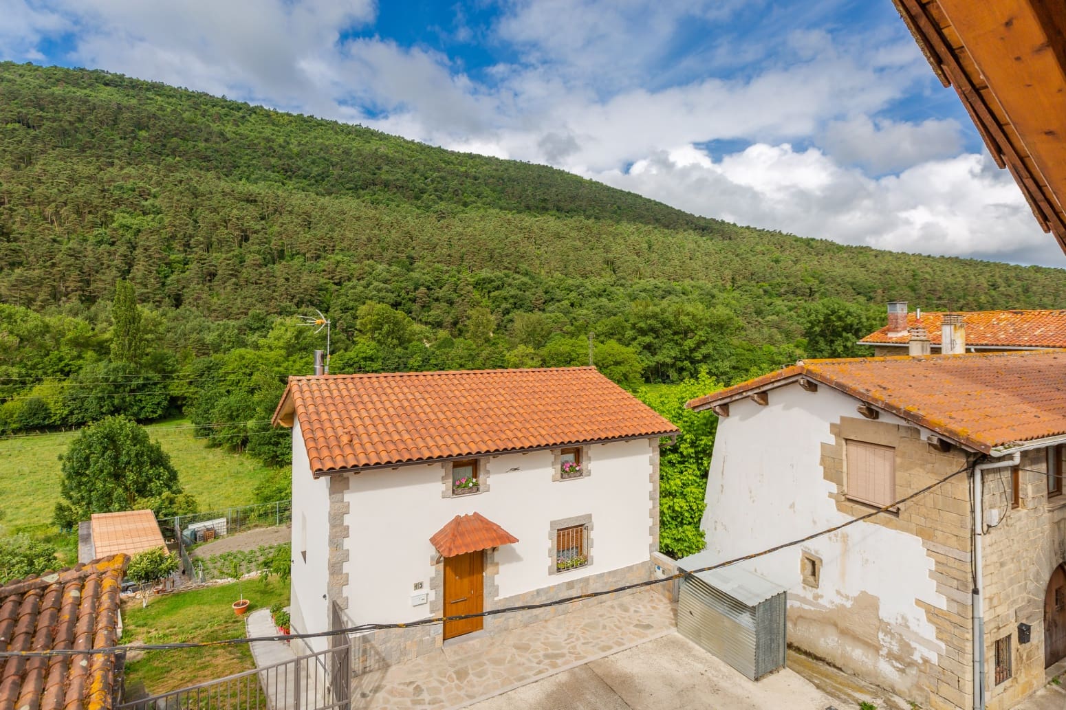 2 Zimmer Villa zu verkaufen in Odieta - 210.000 € (Ref: 9893971)