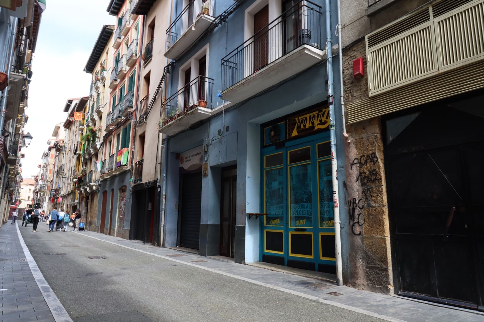 Piso de 3 habitaciones en Pamplona / Iruña en venta - 199.000 € (Ref: 9896413)