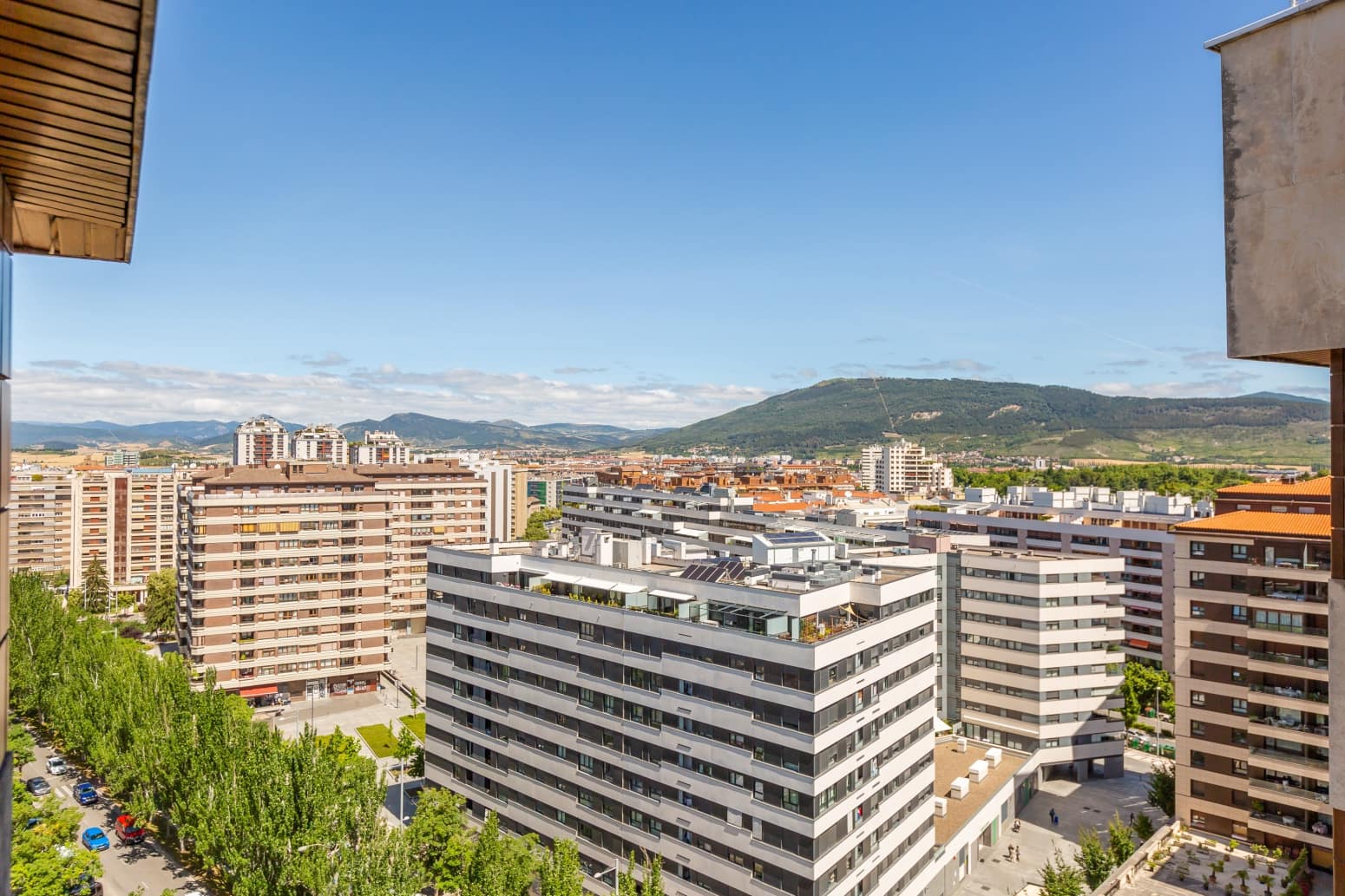 4 makuuhuone Asunto myytävänä paikassa Pamplona mukana 
autotalli - 599 000 € (Ref: 9904040)