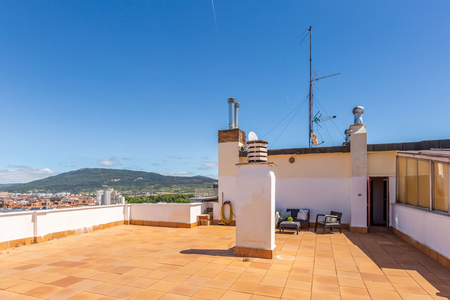 4 makuuhuone Asunto myytävänä paikassa Pamplona mukana 
autotalli - 599 000 € (Ref: 9904040)
