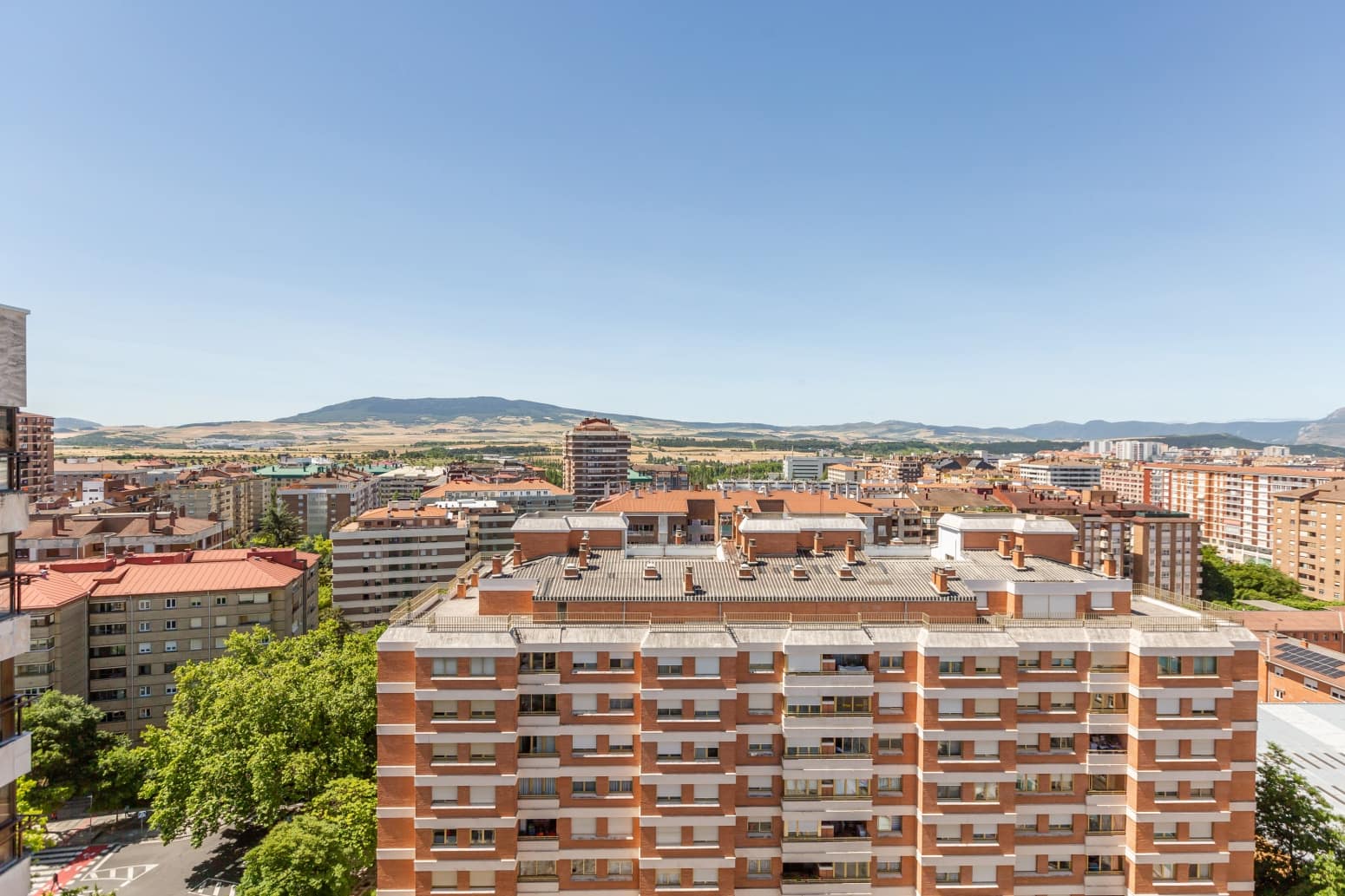 4 makuuhuone Asunto myytävänä paikassa Pamplona mukana 
autotalli - 599 000 € (Ref: 9904040)
