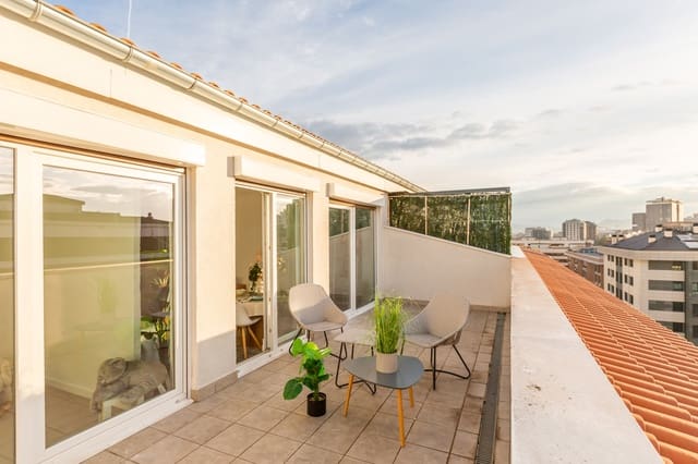 3 makuuhuone Asunto myytävänä paikassa Pamplona - 316 000 € (Ref: 9904041)