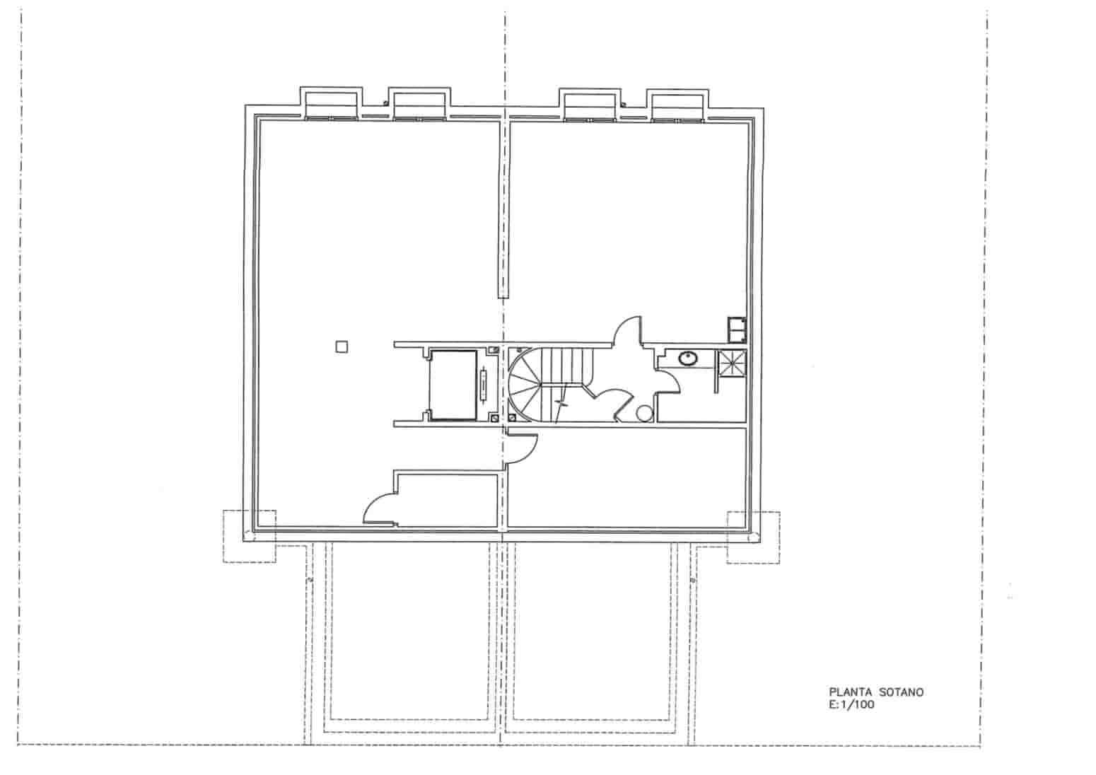 8 bedroom Villa for sale in Egues with garage - € 860,000 (Ref: 9906954)