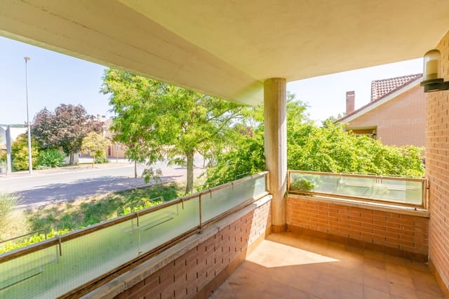 8 bedroom Villa for sale in Egüés, Valle de Egüés/Eguesibar with garage - € 860,000 (Ref: 9906954)