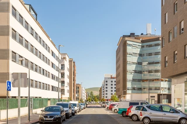 Komercyjne do wynajęcia w Egüés, Valle de Egüés/Eguesibar - 1 250 € (Ref: 9906955)