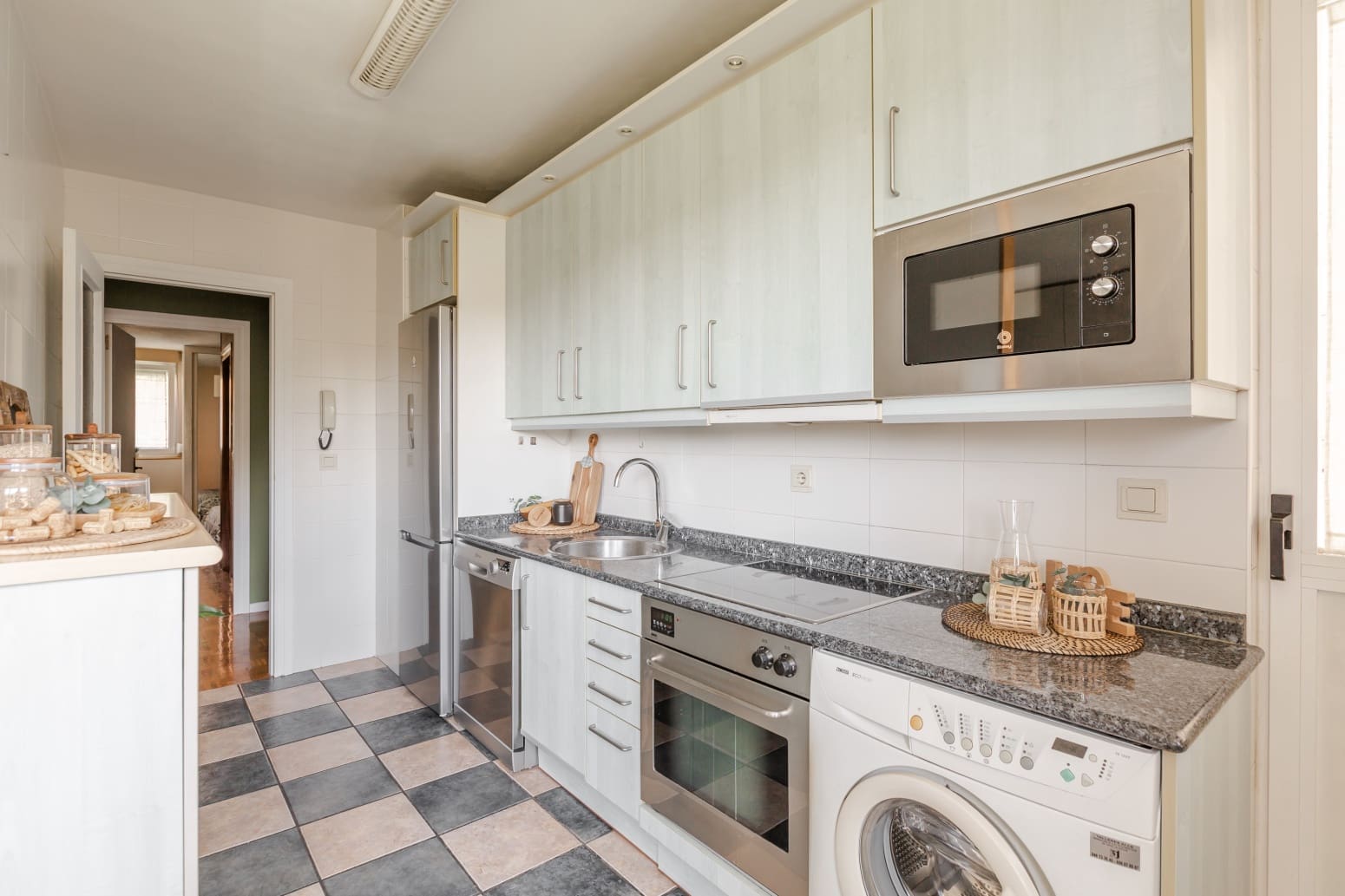 3 soveværelse Lejlighed til salg i Pamplona / Iruna med garage - € 310.000 (Ref: 9906956)