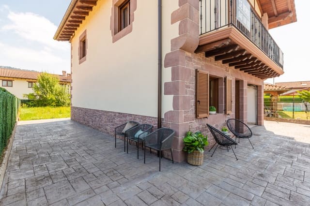 3 sovrum Villa till salu i Elizondo, Baztan med garage - 540 000 € (Ref: 9915363)