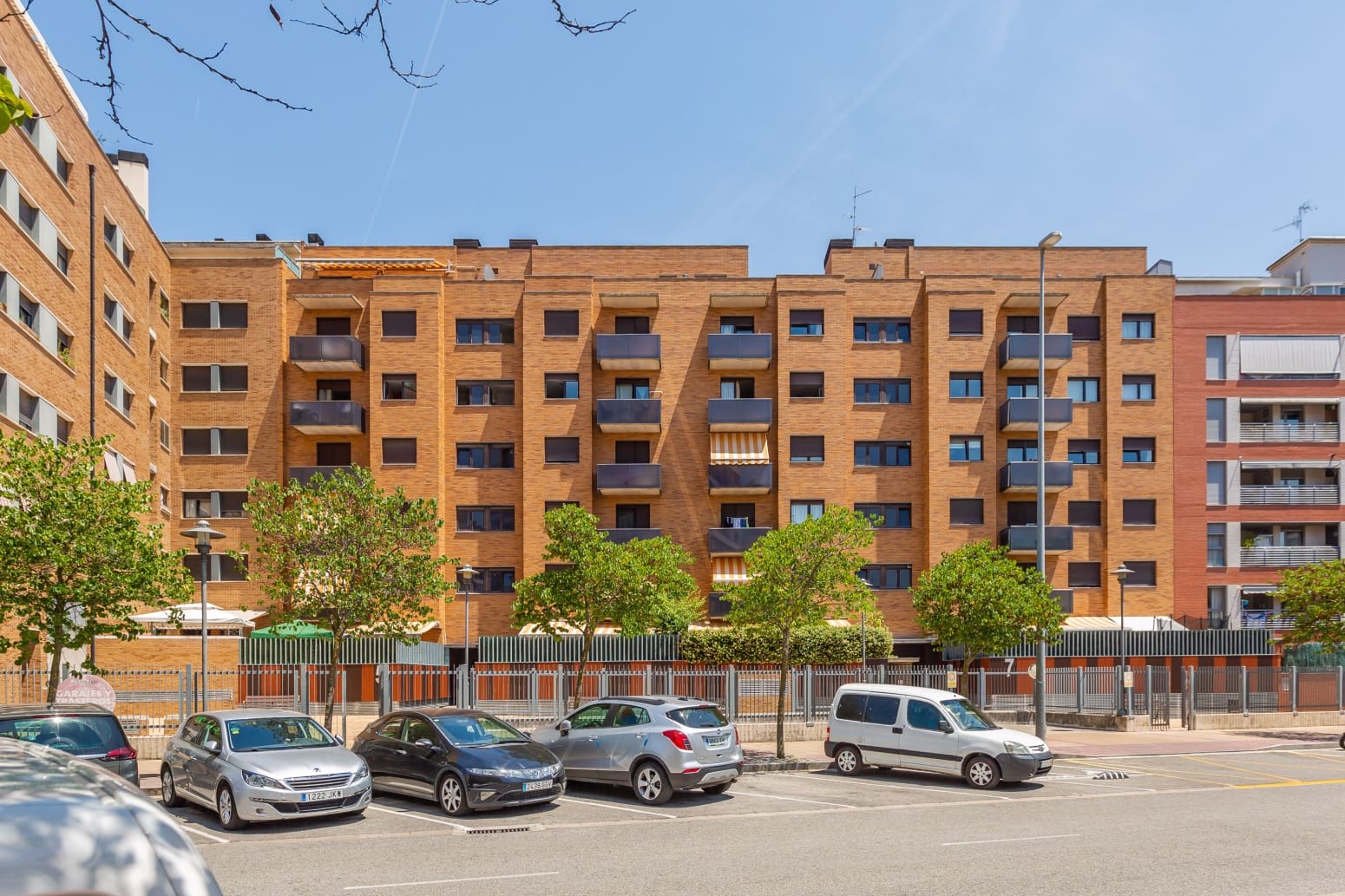 3 slaapkamer Flat te koop in Artica met garage - € 314.000 (Ref: 9917831)