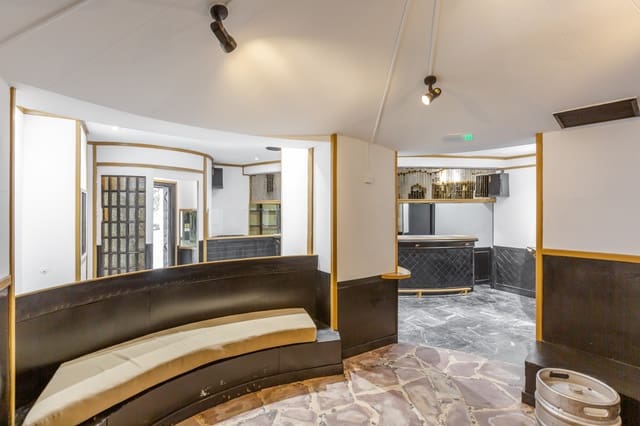 Firma/Unternehmen zu vermieten in Barañain - 900 € (Ref: 9920049)