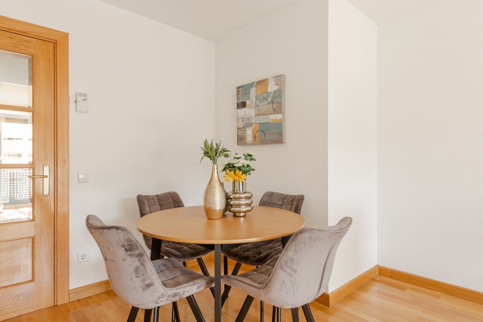 2 bedroom Flat for sale in Pamplona / Iruna with garage - € 255,000 (Ref: 9926960)