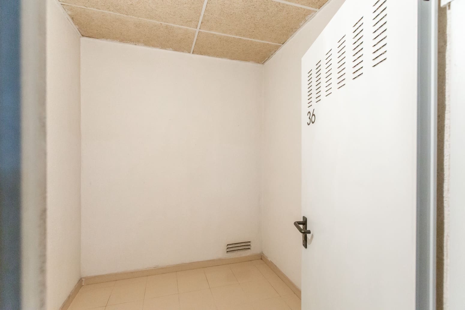 2 bedroom Flat for sale in Pamplona / Iruna with garage - € 255,000 (Ref: 9926960)